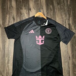 Adidas Black and Pink Men's Jersey